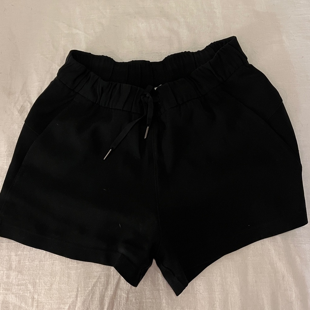 Authentic Lululemon Size 8 Short